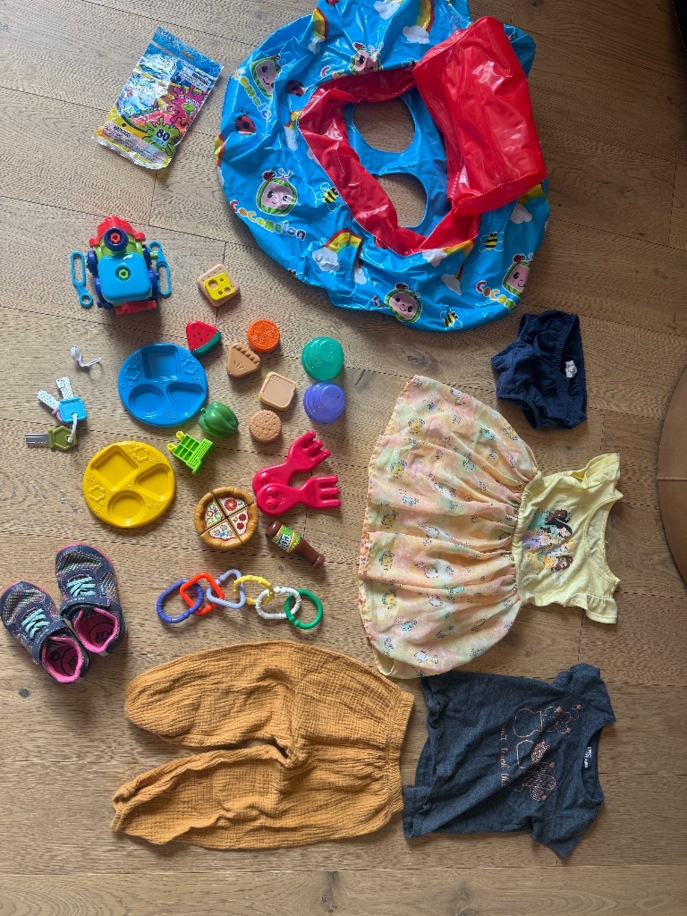 Large Lot Baby Girl Toddler Bundle 2t Disney Dress Cocomelon Swim Toys Epic Tee